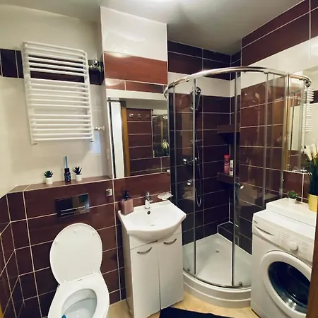 Clicktheflat Solidarnosci Center